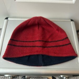 🏔️‎ Patagonia Beanie Hat 🏔️ Red Knit Winter Cap Logo Graphic